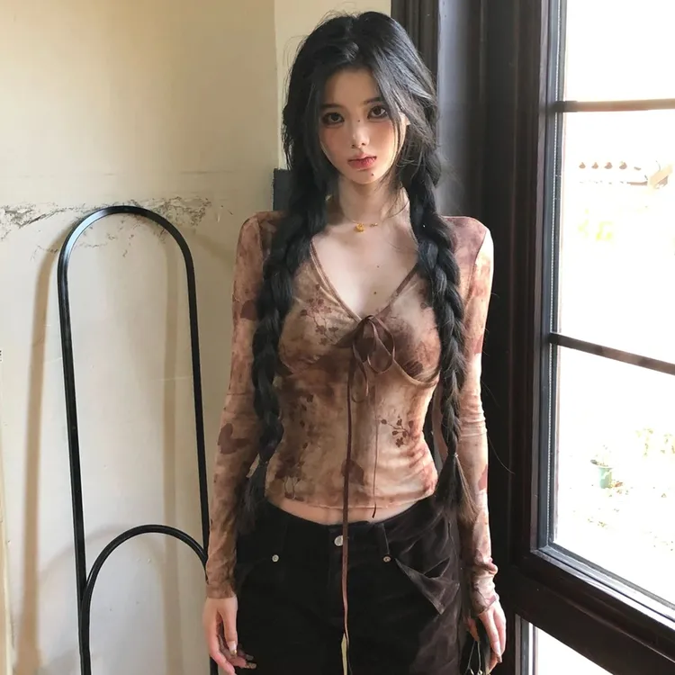 【小侨专属】V领晕染领口系带交叉拼接褶皱长袖网纱上衣 9465#