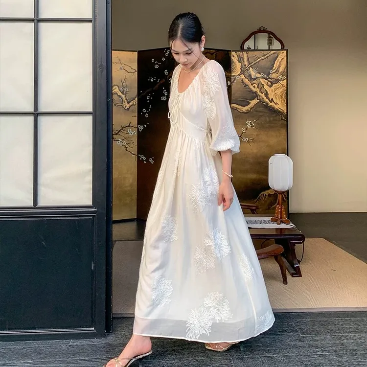 【杭州发货】夏季大码显瘦连衣裙女米白色新中式国风V领A字裙长款裙