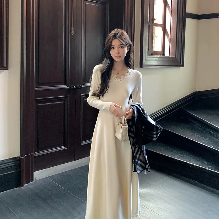 5012秋冬气质蕾丝边长裙法式松紧腰长袖中长款裙子韩版温柔