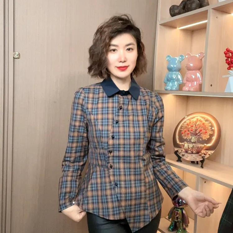 气质洋气短款格子单款衬衫女春秋显瘦衬衣长袖时尚百搭复古修身