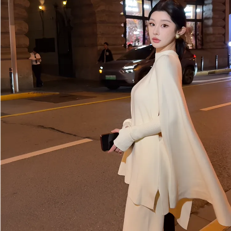 秋冬时尚设计感欧货慵懒风高级感蝙蝠衫上衣+袖套+直筒裤三件套