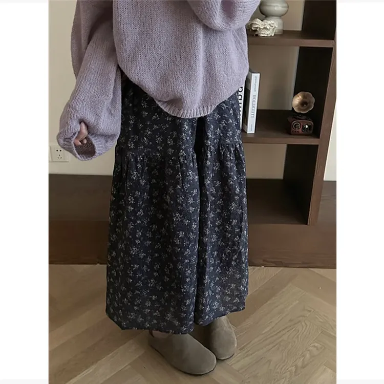 复古小碎花a字半身裙女开春穿搭长裙2025年新款春夏高腰显瘦裙子