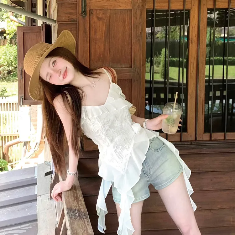 山茶白日梦/立体花不规则飘带设计短款白色吊带洋气性感蕾丝上衣