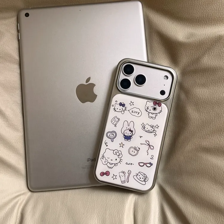 银边滴胶白底满屏线条kt插画适用苹果17promax/iPhone17/16手机壳