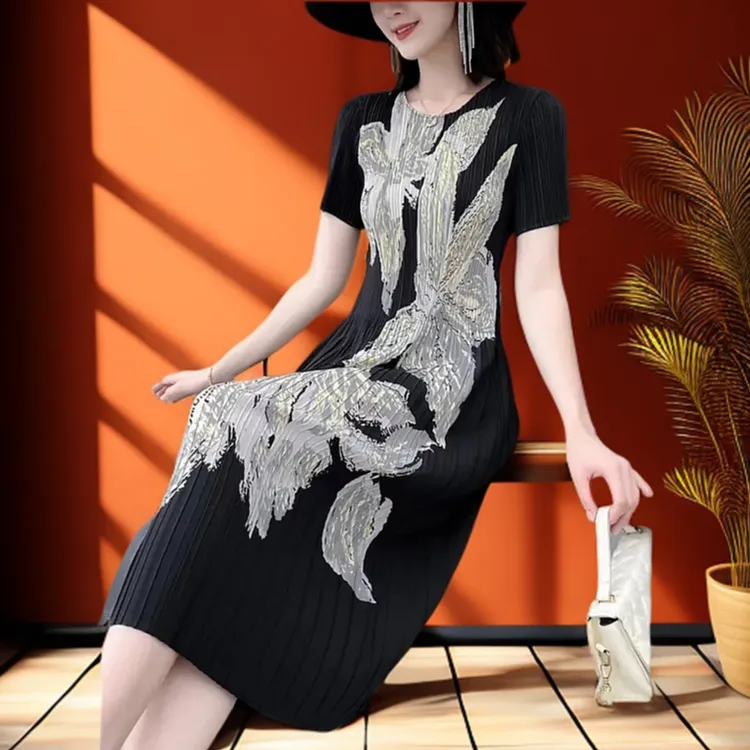 06云锦丝质褶皱连衣裙宽松女装气质夏季圆领妈妈装显瘦大码休闲