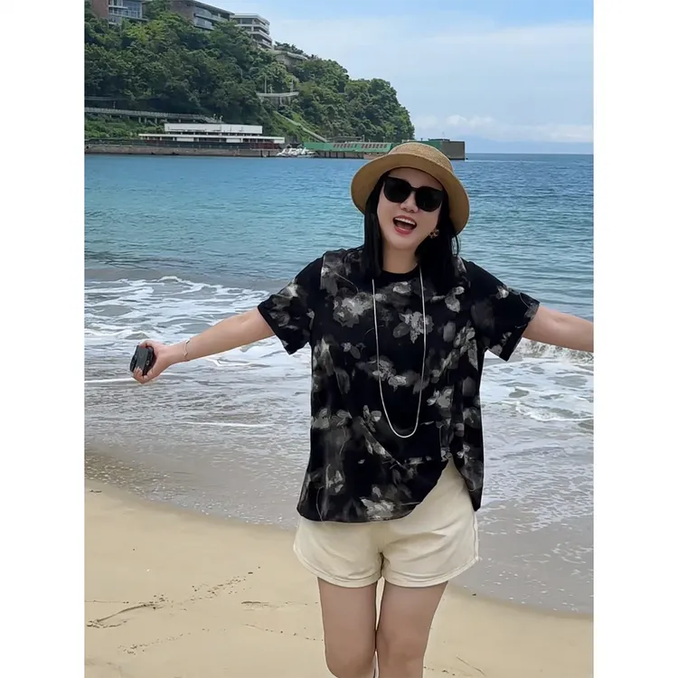 微胖女装【飞花令】晕染褶皱T恤独特漂亮减龄款女人味上衣时髦20331