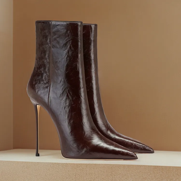 爆款棕色短靴秋冬新款小众流行洋气高级感尖头通勤高跟鞋女不累脚