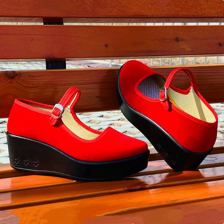 春秋新款六厘米松糕底北京布鞋红色妈妈广场舞蹈软底跳舞女鞋高跟
