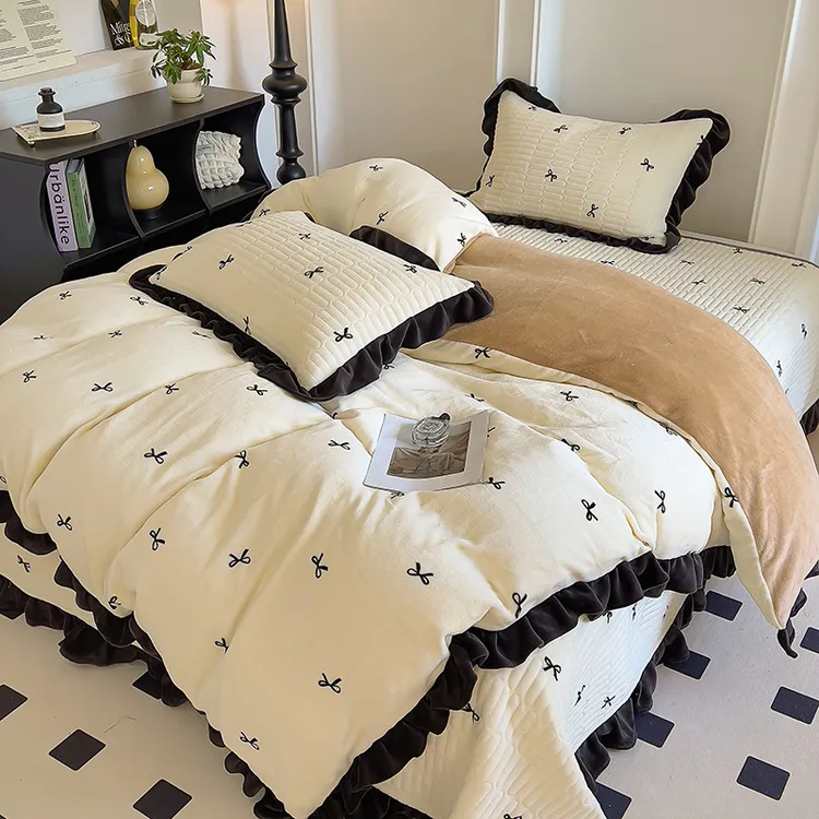 冬季加厚花边款牛奶绒床盖四件套简约小清新加绒被罩夹棉床上用品