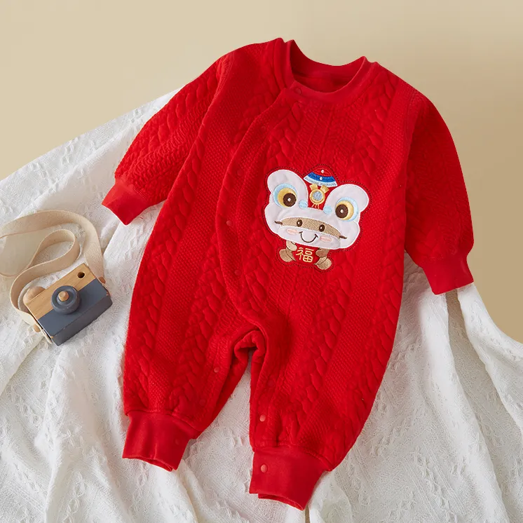 婴儿夹棉拜年服连体衣宝宝保暖哈衣新生幼儿加厚秋冬满月喜庆衣服