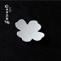 【杯垫】手作白釉四瓣杯垫-荔枝白