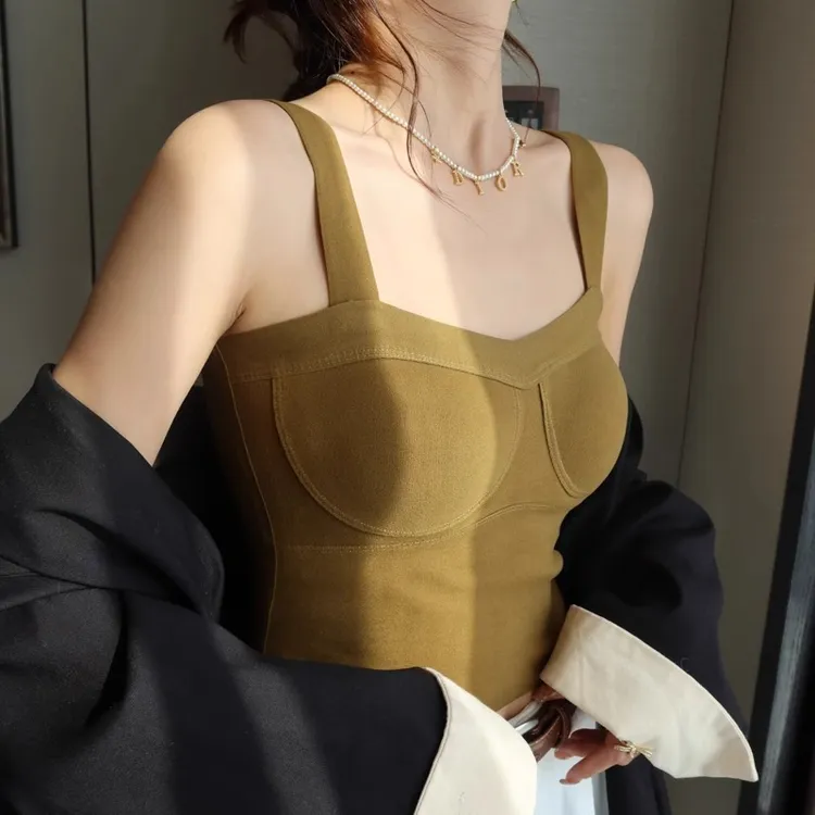 德绒加绒吊带背心女秋冬内搭2025新款带胸垫一体打底上衣保暖内衣