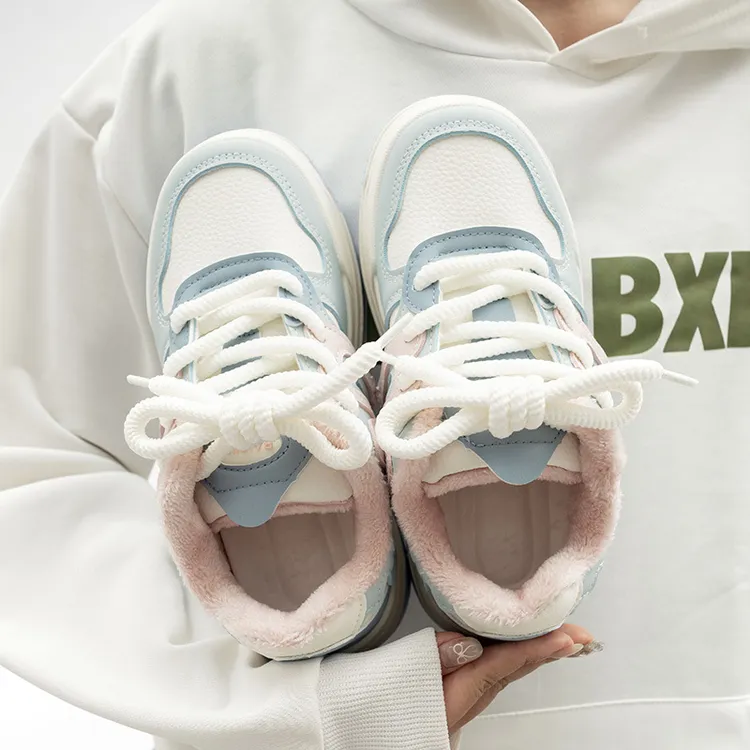 少女孩加绒棉鞋高颜值秋冬季新款休闲鞋女学生厚底保暖板鞋运动鞋
