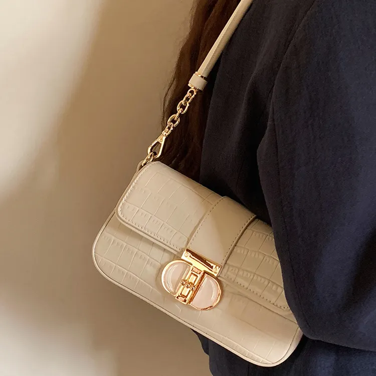 小包包女2025夏季新款小众单肩韩版粉色鳄鱼纹斜挎百搭气质女包