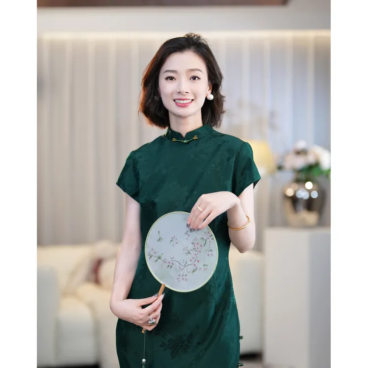 西子/【一路绿灯】桑蚕丝手工盘扣牡丹提花古典绿色旗袍长裙/TT122