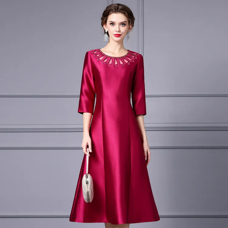 枝荔重要场合连衣裙玫红色剪花刺绣钉钻高档宴会礼服裙2025新款秋