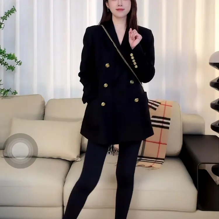 2025秋季西装外套女法式阔版宽松气质加厚高级感纯色百搭休闲外套