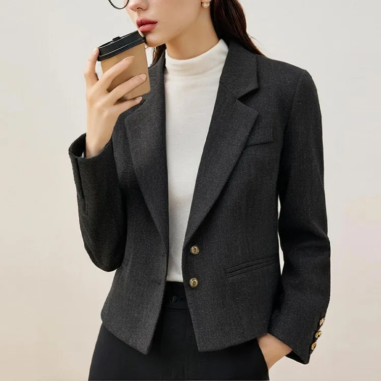 短外套女高级感2025年春季新款雅丹风职业女装短款小西装外套5203