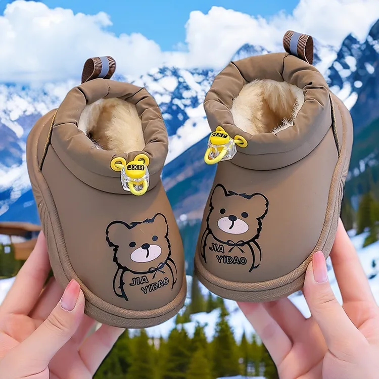 宝宝雪地靴冬季1-3岁保暖防水高帮男女童棉鞋居家包跟宝宝学步鞋