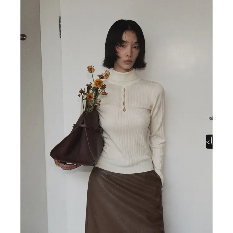纯欲风气质镂空毛针织衫打底女冬季设计感百搭修身显瘦高领毛衣