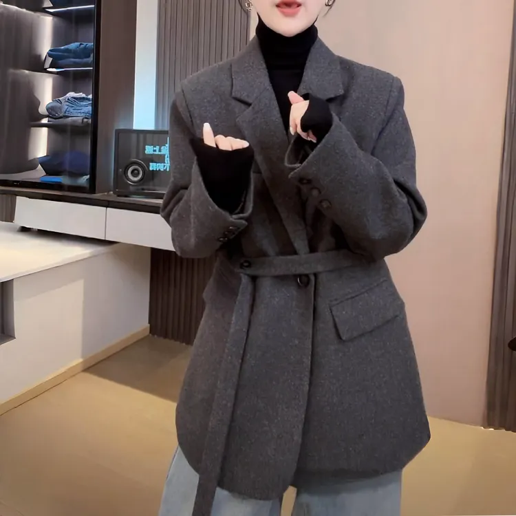 90绒羽绒西装外套女2024冬季中长款宽松时尚百搭修身休闲毛呢大衣