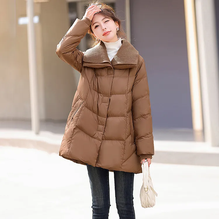 高端中长款羽绒服女2025冬季新款洋气设计感大牌超好看大翻领外套