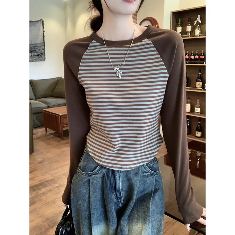美式复古条纹插肩长袖T恤女早秋新款内搭打底衫修身显瘦短款上衣