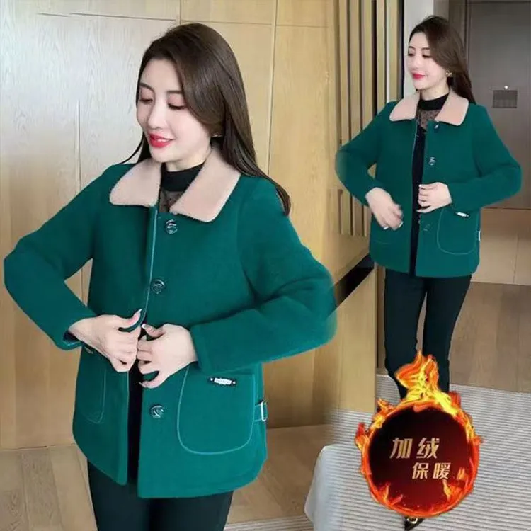 秋冬妈妈水貂加绒外套时尚洋气加厚中年保暖一体上衣中老年新款