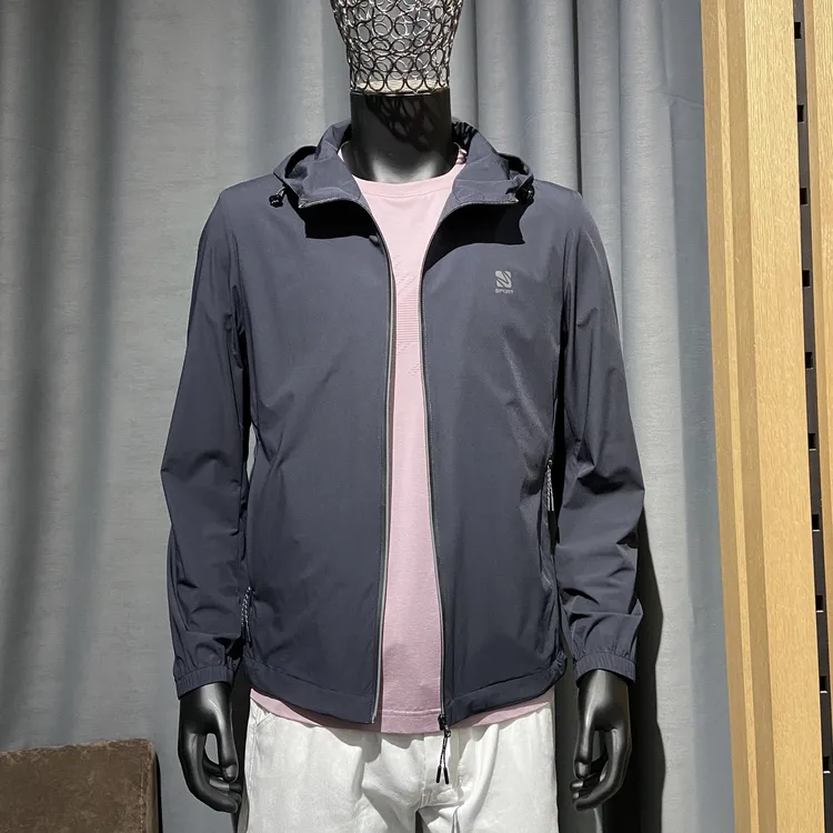 男士轻薄款夹克衫 品牌撤柜正品 薄款舒适 连帽 男式弹力防晒外套