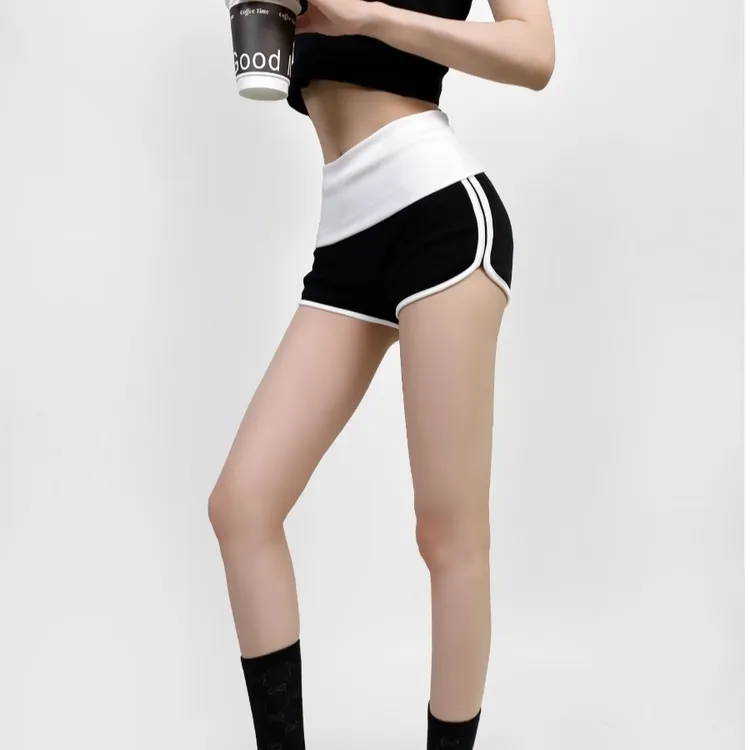 辣妹撞色直筒运动休闲短款夏季新款瑜伽健身包臀热裤高能性感美式