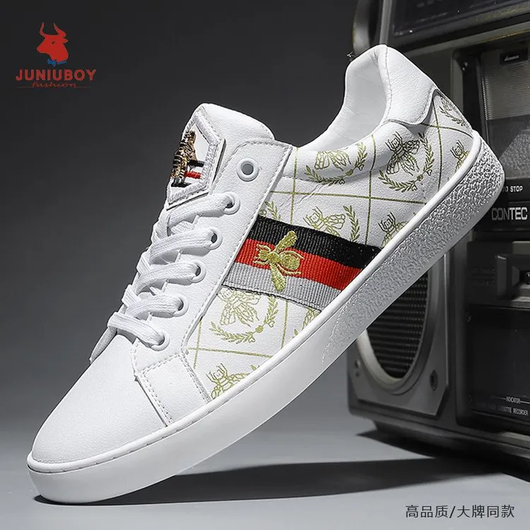 JUNIUBOY潮牌板鞋男时尚小蜜蜂休闲鞋百搭小白鞋青年流行透气男鞋