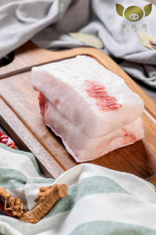 【养殖周期一年半以上】巴马香猪肥肉食用肥瘦运输放心鲜活