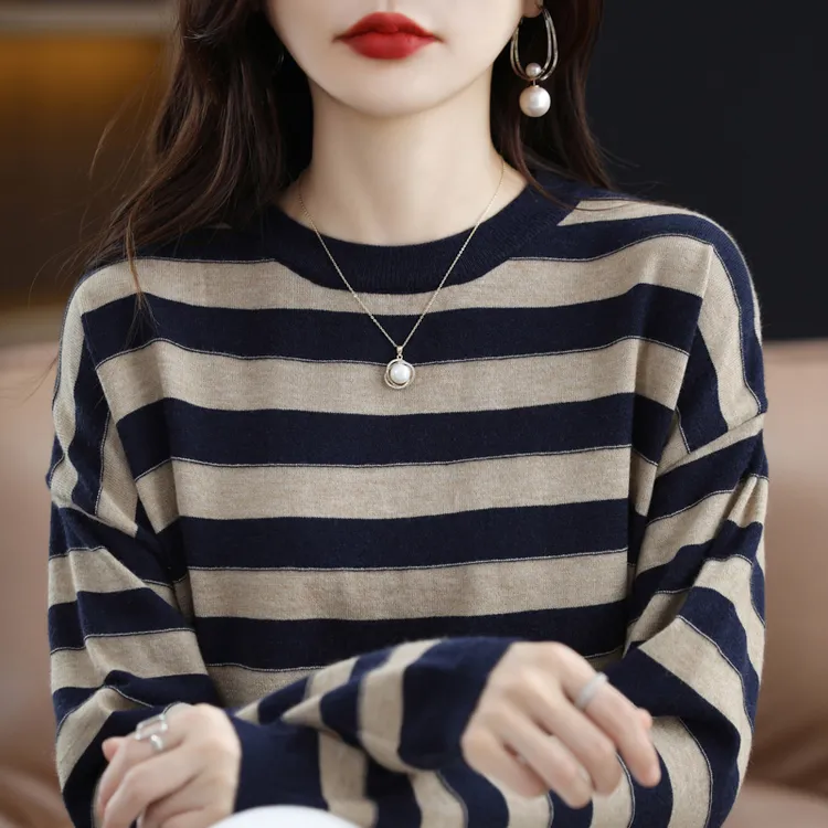 秋季新款！80-190斤圆领条纹时尚宽松大码针织打底衫