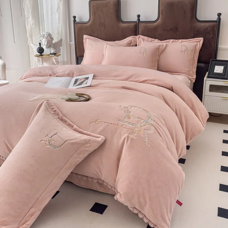 2023新款9-10斤重轻奢暖融绒全消光高克重加厚绣花保暖四件套简约