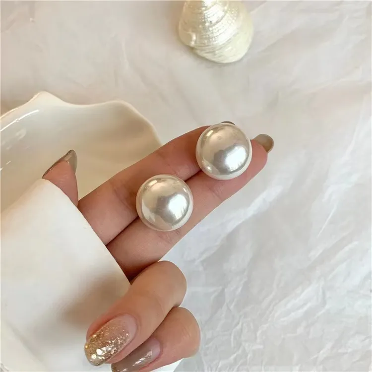 铜合金仿珍珠耳饰 小众设计高级感轻奢珍珠耳钉气质法式珍珠耳环