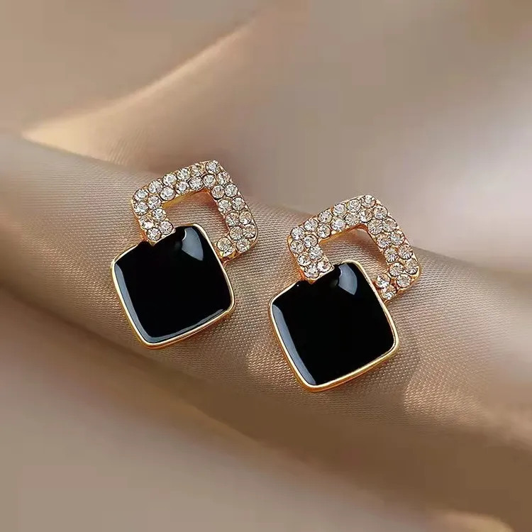铜合金合成锆石耳饰 银针几何方形黑色耳钉女气质网红高级感圆脸