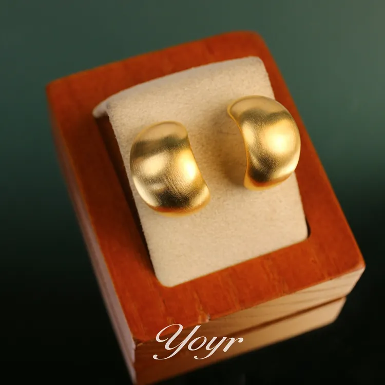 YOYR 铜合金耳饰 拉丝月亮船耳钉 简约气质极简设计磨砂素款耳环