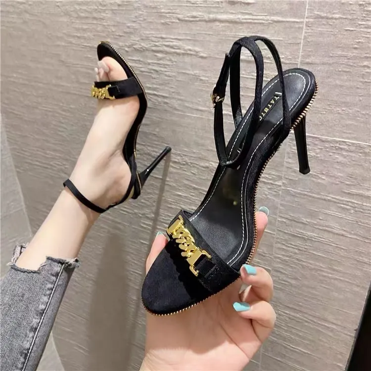 伽小伽。  圆头细跟高跟鞋女鞋鞋子