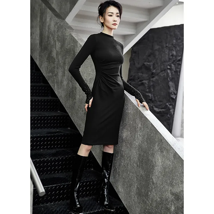 2025秋季德绒修身显瘦高级感内搭高领长袖连衣裙打底黑色包臀裙女