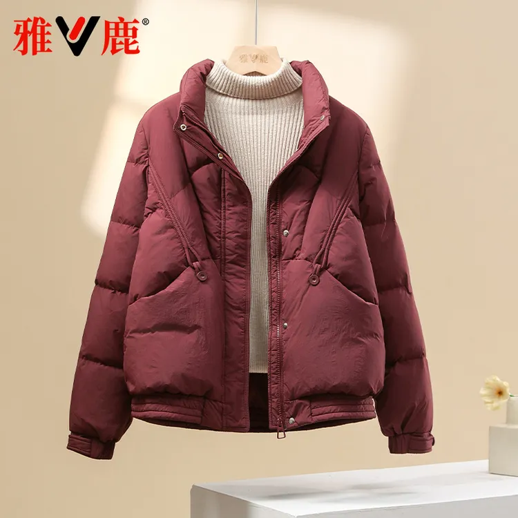 雅鹿2025秋冬季新款短款羽绒服女休闲中老年保暖妈妈装小个子外套