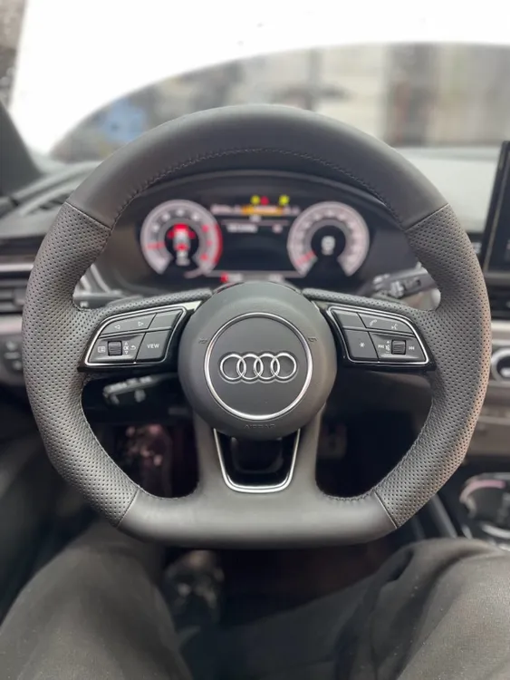 适用于奥迪A3，A4，Q2专车专用手缝全包把套方向盘套