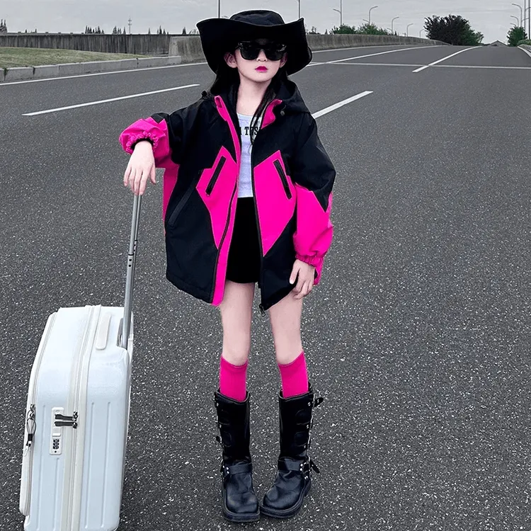 女童春季新款户外休闲冲锋衣外套2025春秋女孩宽松上衣防风中大童