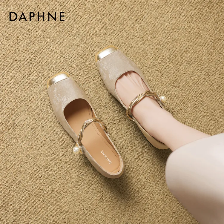 达芙妮皮鞋女春秋2025新款中跟新中式方头粗跟玛丽珍高跟单鞋