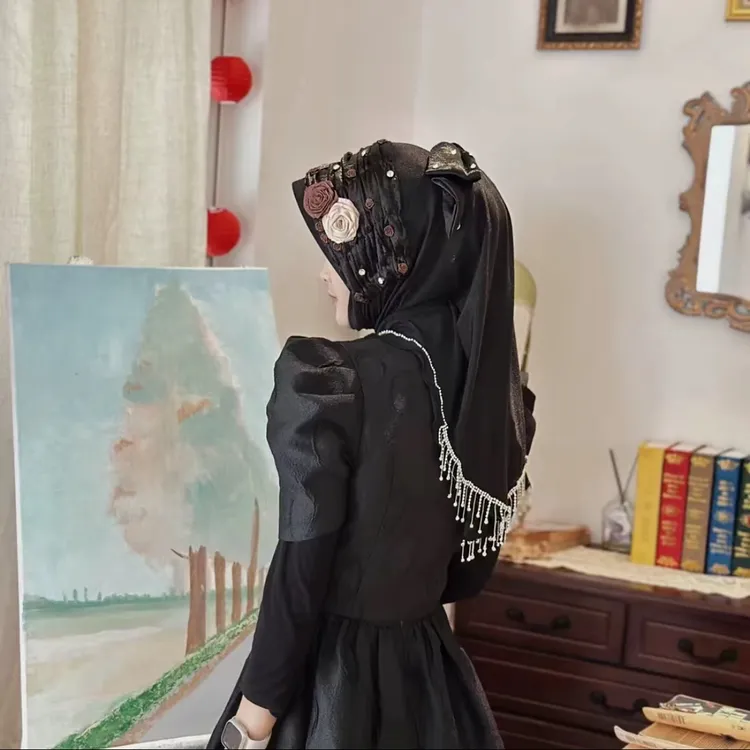 热曼干枯玫瑰蝴蝶流苏帽檐头套