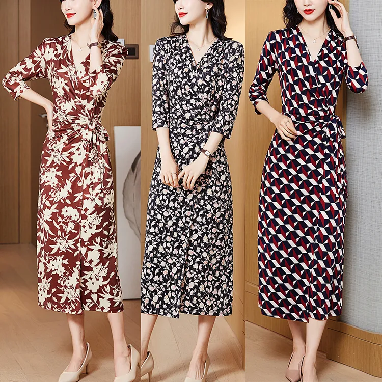 【高端定制】法式优雅春夏新款碎花V领修身经典印花连衣裙中长裙