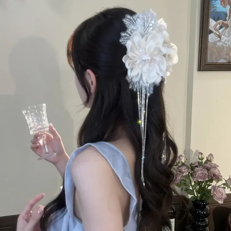 Q唯美白月光花朵流苏抓夹高级感轻奢重工超仙气质百搭优雅鲨鱼夹