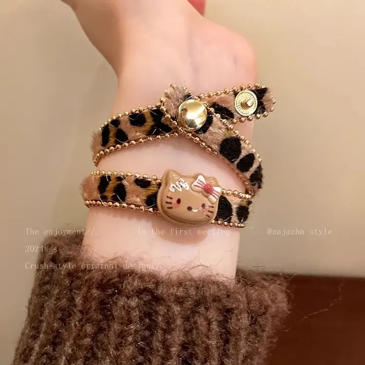 甜酷豹纹TK猫咪颈链女生春夏小众个性设计项圈高级皮质锁骨链配饰
