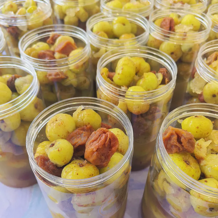 潮汕手工腌制冰糖话梅油甘油柑酸甜解腻开胃零食