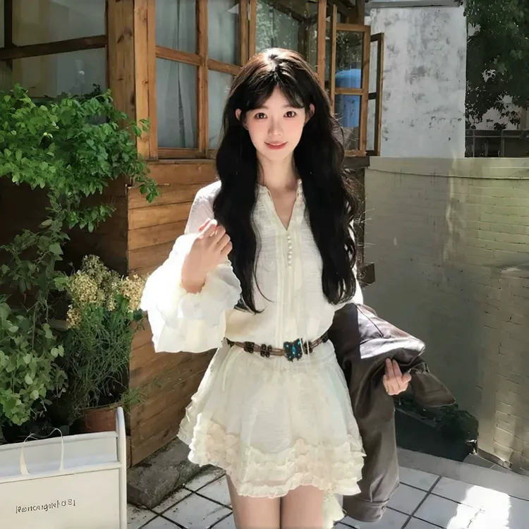 短裙子克莱蒙公路》感连衣裙女秋季氛围灯笼袖穿搭气质收腰显瘦《