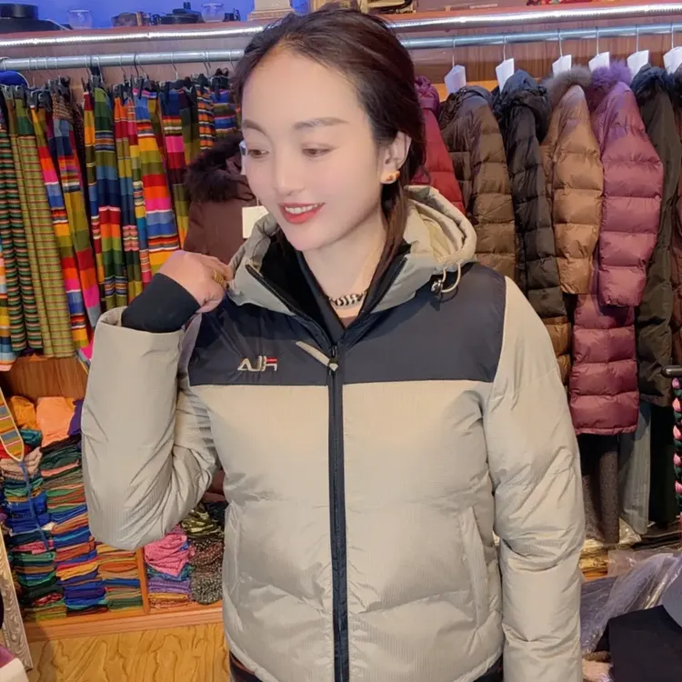 户外秋冬新款加厚保暖连帽短款白鸭绒25356